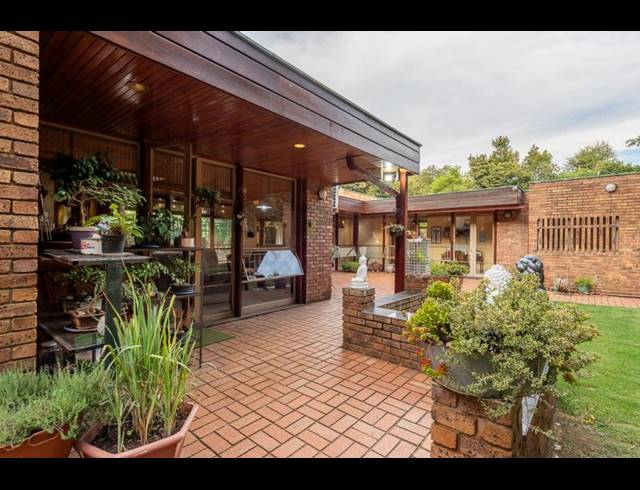 4 BEDROOM HOUSE FOR SALE IN MONDEOR